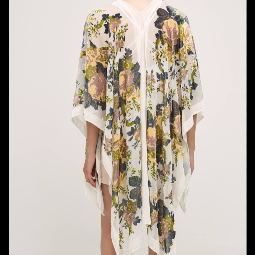 Anthropologie Floral Sheer Wrap - Multicolor terceira
